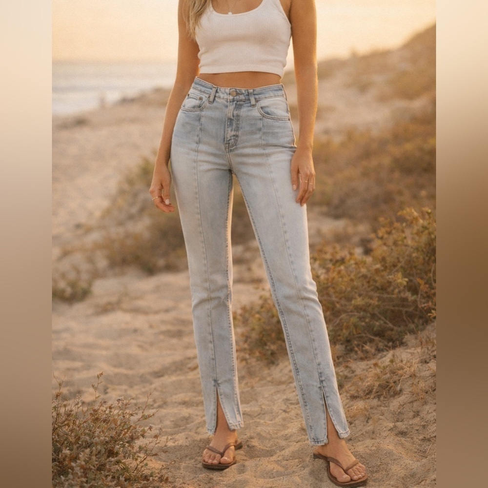 Abercrombie & Fitch High Rise Light Wash Jeans